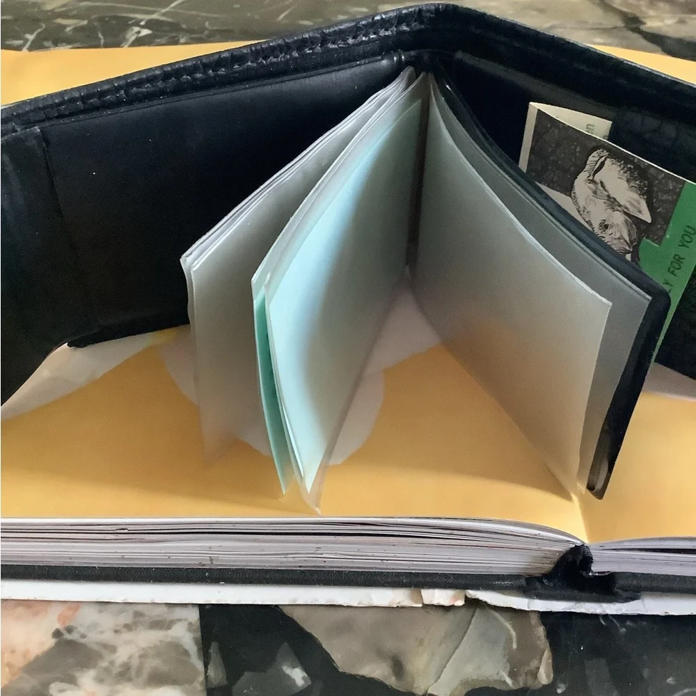 New vintage elephant hide of vitron mens black bil-fold wallet